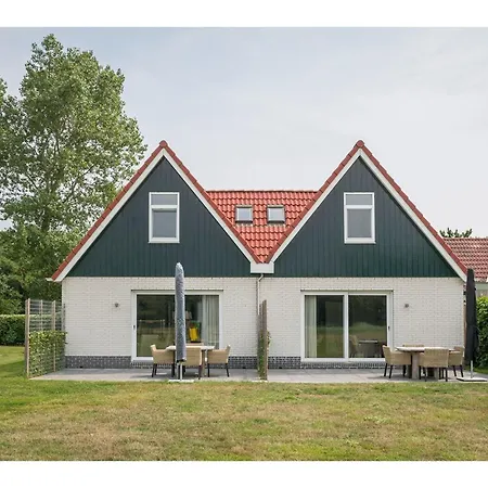 On Texel With A Spacious Terrace Semesterbostad De Cocksdorp (Texel)